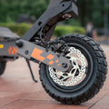 Trottinette électrique tout terrain batterie 48 V 15 Ah autonomie 55 km pneus 10 pouces