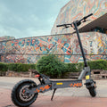 Trottinette électrique tout terrain batterie 48 V 15 Ah autonomie 55 km pneus 10 pouces